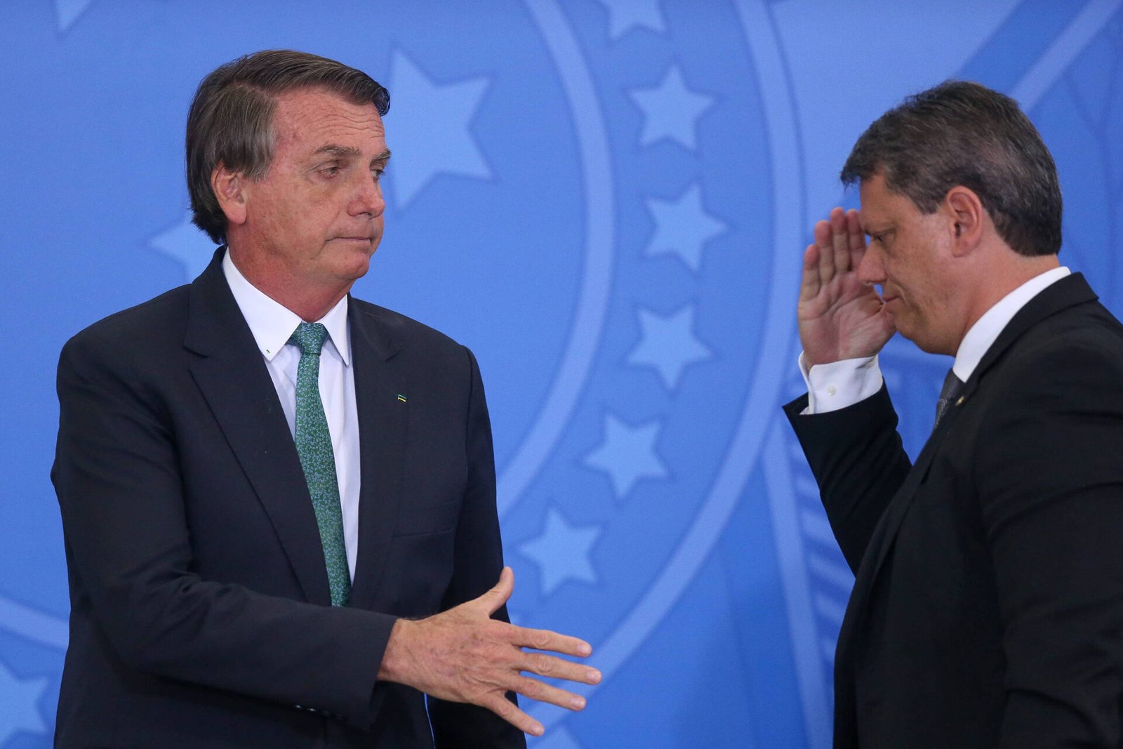 A nova moldura do velho quadro