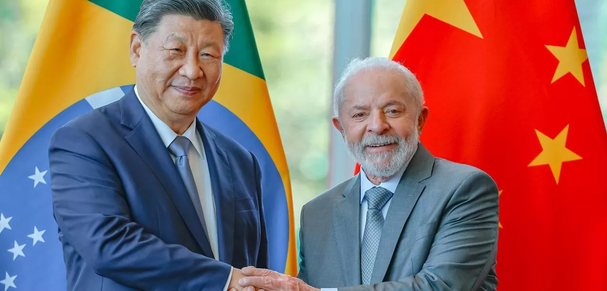 Brasil e China reforçam parceria estratégica com acordos na área da saúde
