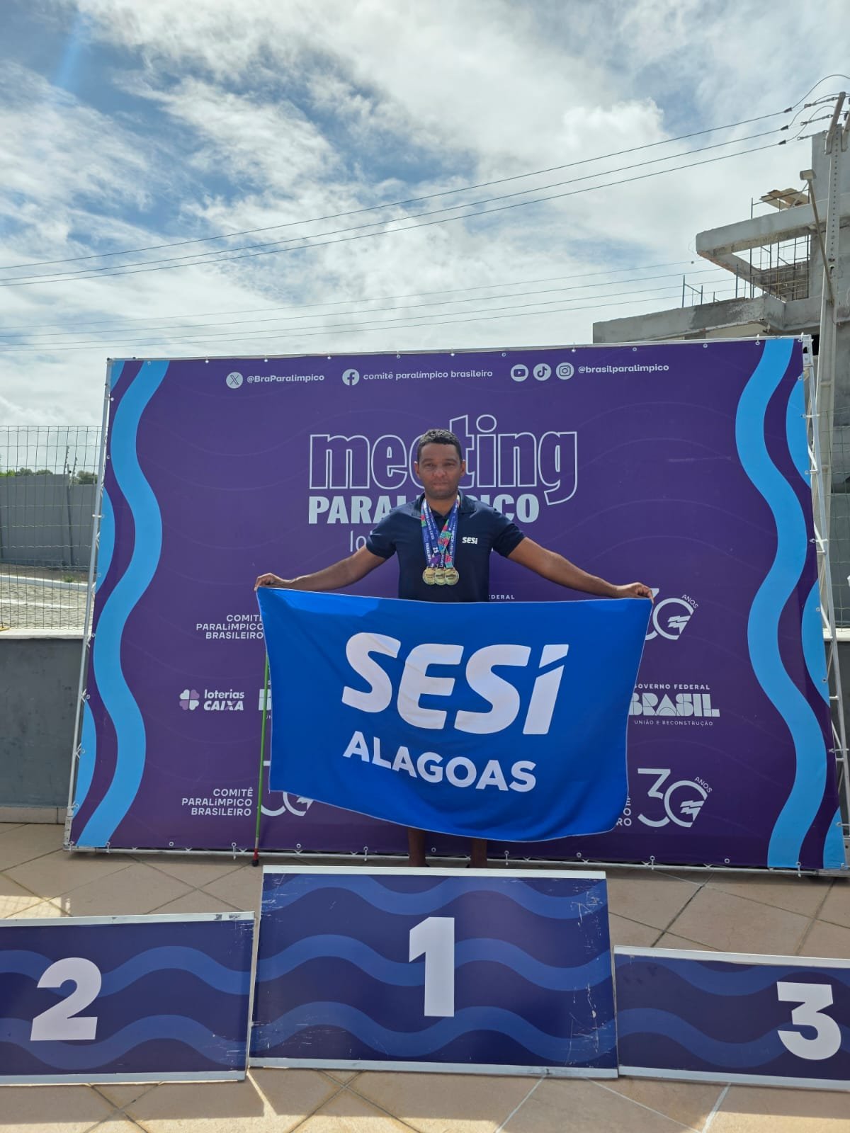 Três provas, três ouros: nadador do Sesi Alagoas brilha em seletiva paralímpica