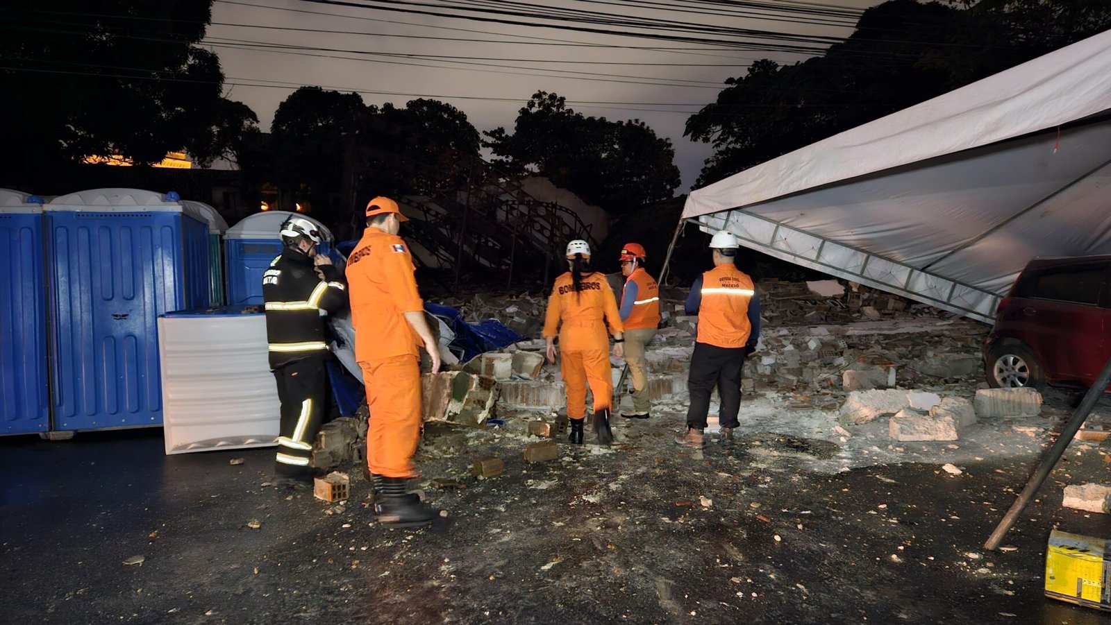 Desabamento em Jaraguá deixa quatro feridos e mobiliza força-tarefa em Maceió