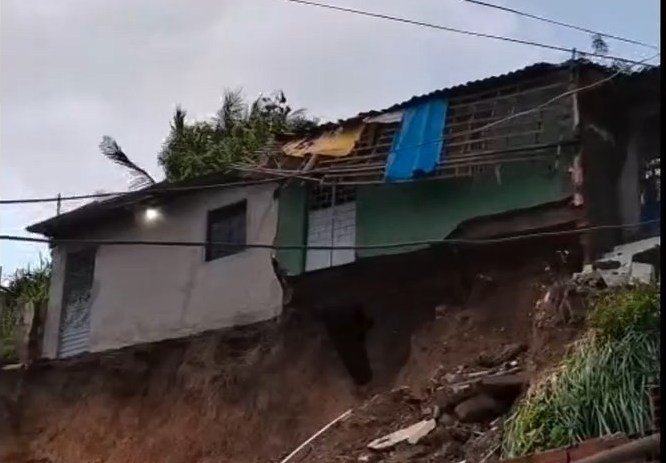 Chuva e abandono: moradores do Vale do Reginaldo denunciam descaso do poder público