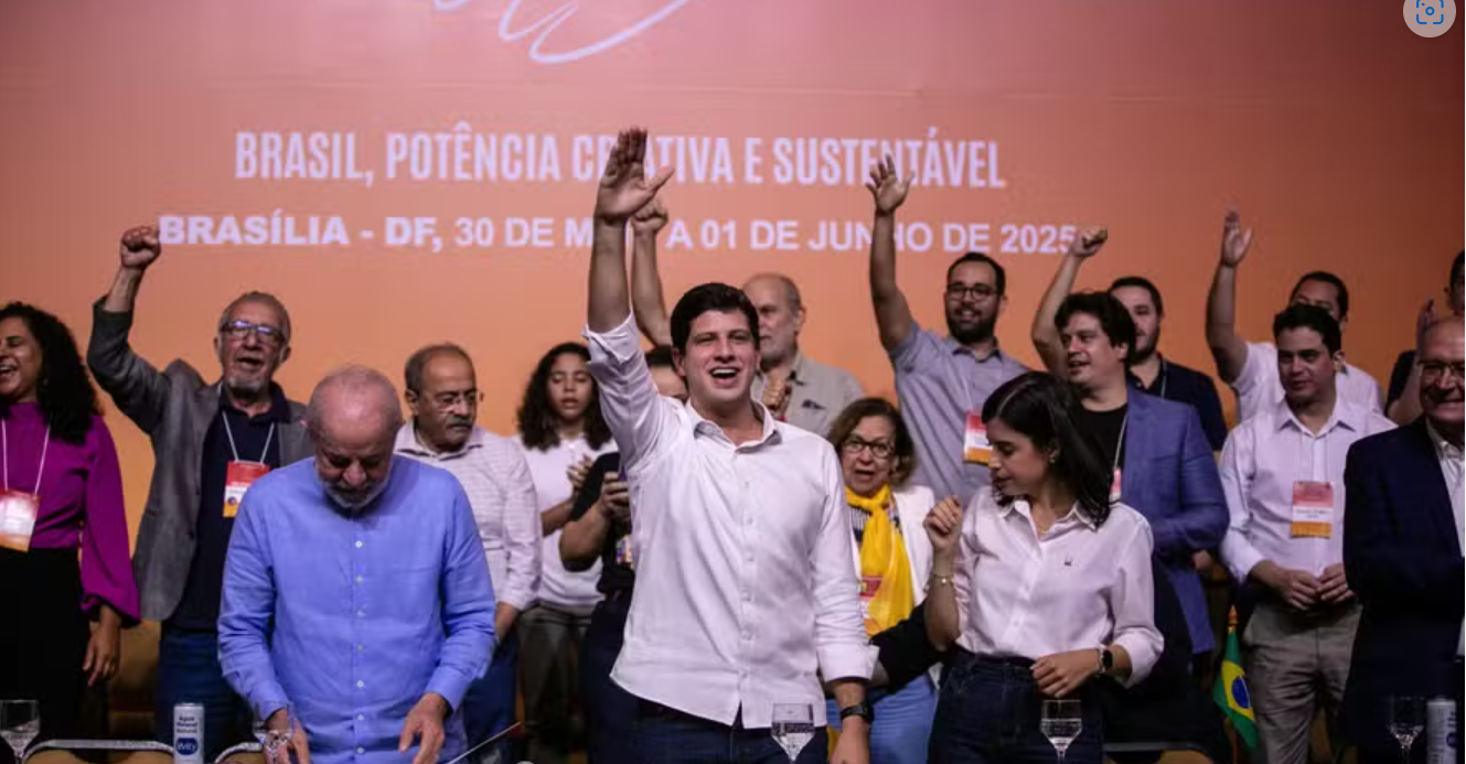 João Campos assume presidência nacional do PSB com apoio de Lula e promessa de renovação