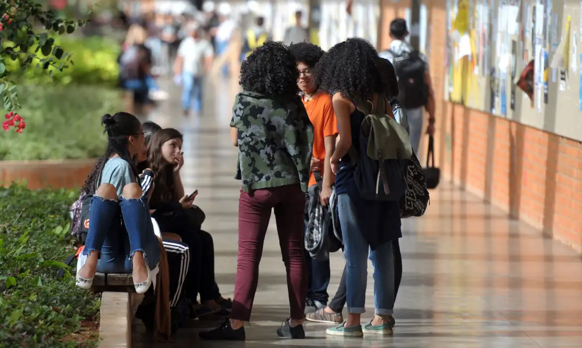 Ações afirmativas mudaram “cara da universidade no Brasil”, diz estudo