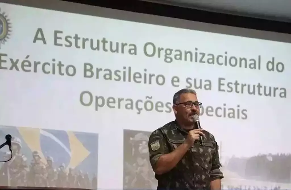 Coronel nega golpe e diz que reunião foi “encontro informal com pizza e refrigerante”