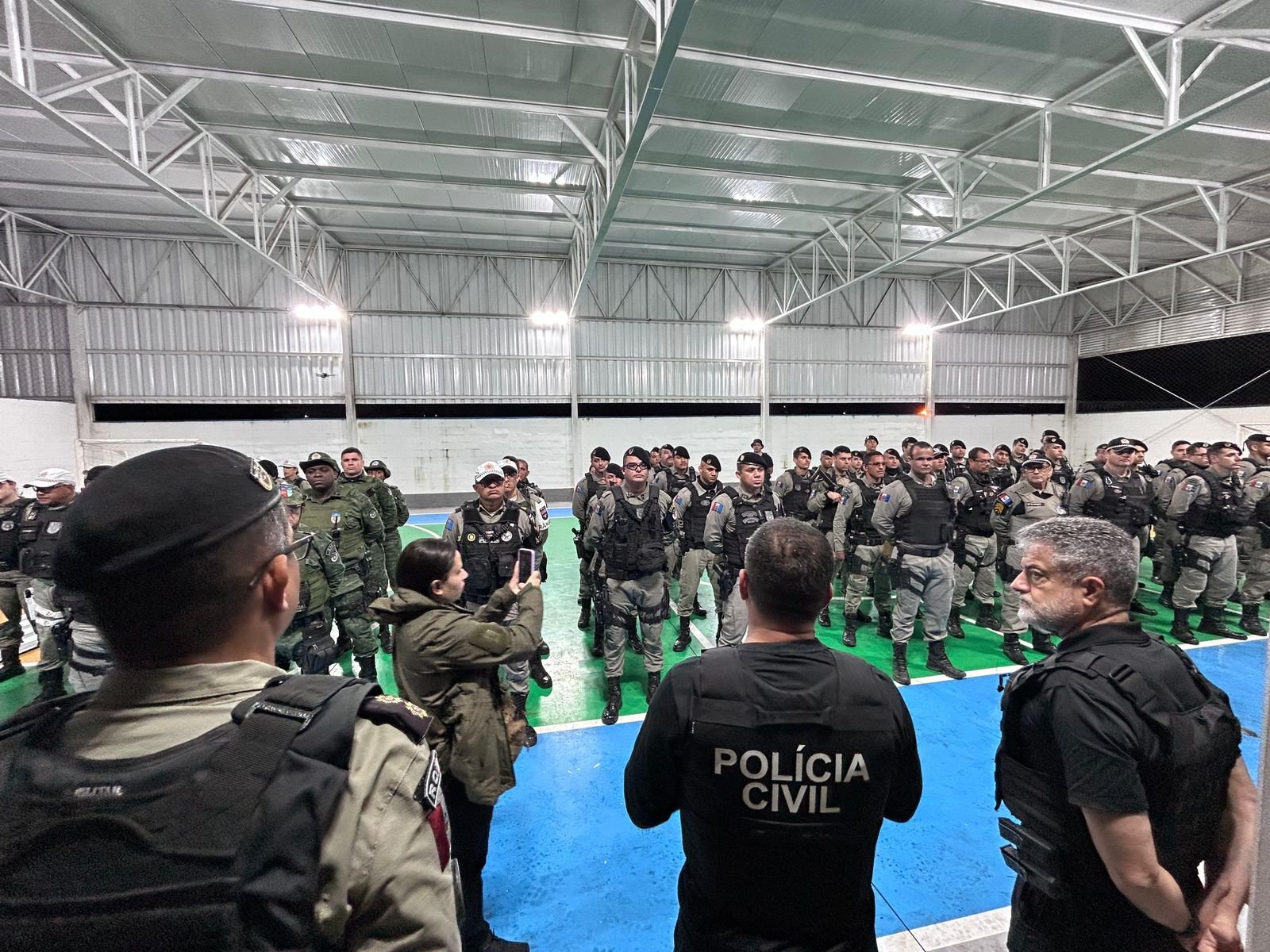 Operação Comando Vermelho 2 atinge facções e prende 20 em Alagoas