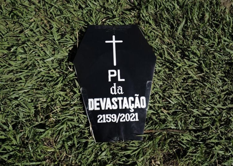 MST reage com indignação à aprovação do “PL da Devastação” e cobra veto de Lula