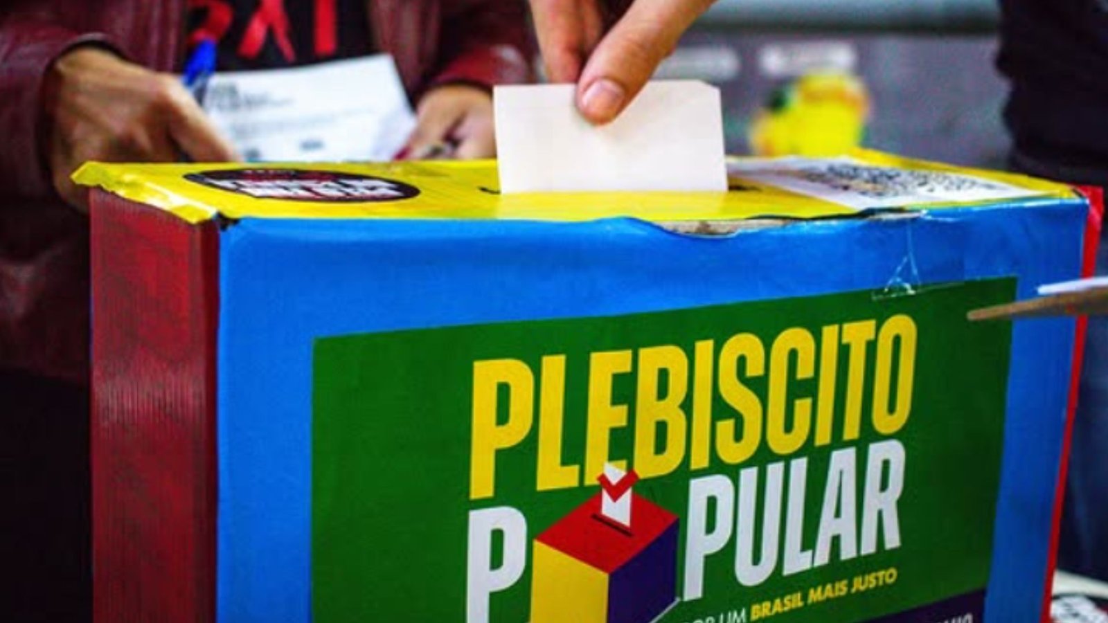 Plebiscito Popular mobiliza o Brasil por redução de jornada e IR mais justo
