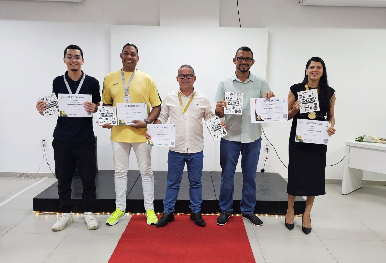 Estudantes da EJA do SESI Centro conquistam cinco medalhas na Olimpíada Brasileira de Geopolítica