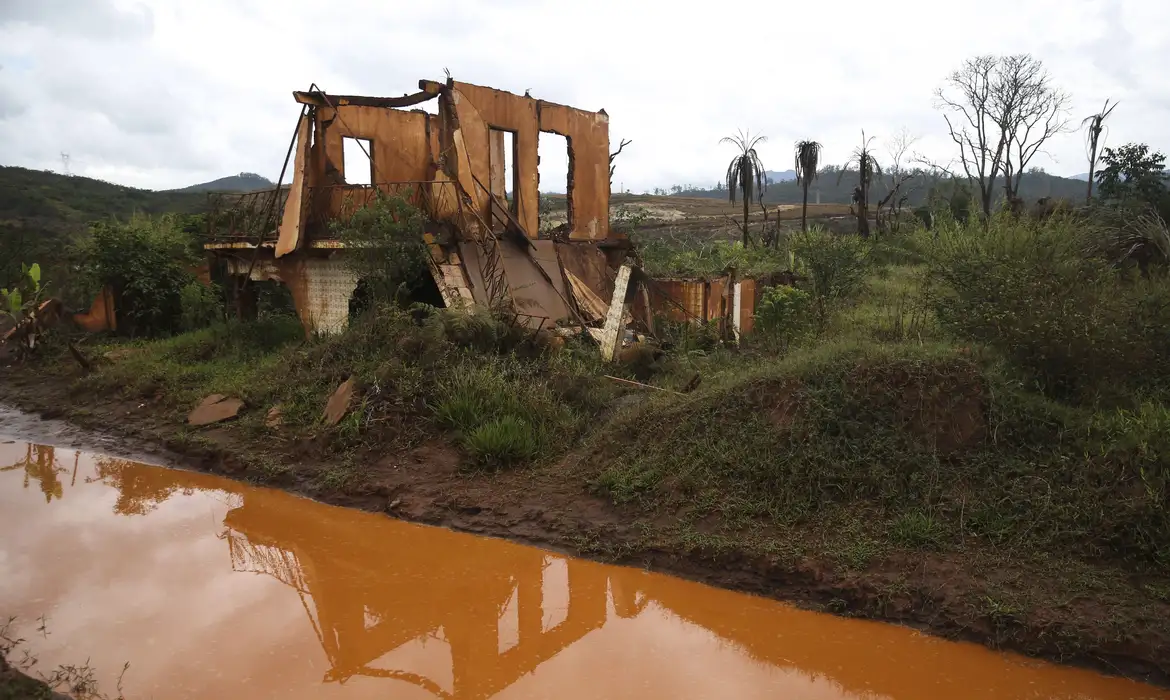 Pogust Goodhead vai à Justiça britânica contra Vale, BHP e Samarco por conspiração e quebra de contrato