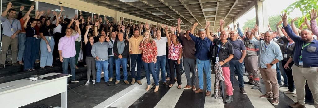 Trabalhadores da Equatorial Alagoas conquistam Acordo Coletivo com ganho real e manutenção de direitos