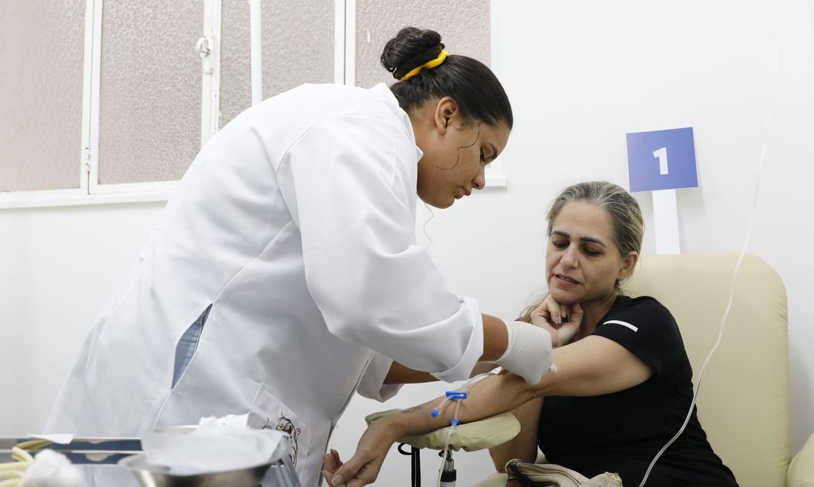Aconselhamento de 3 minutos em serviços de saúde pode frear tabagismo