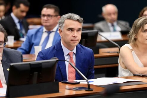 Deputado Rafael Brito (MDB-AL) se posiciona contrário à PEC da Blindagem