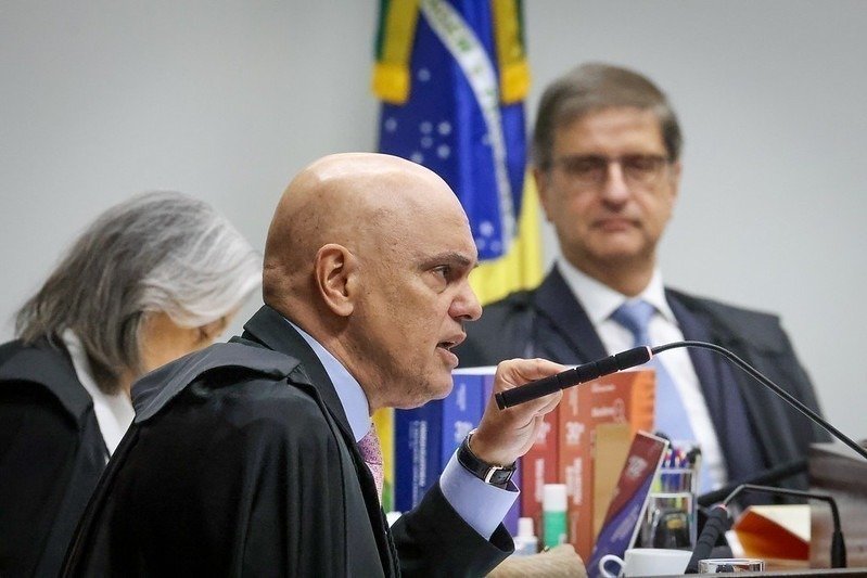 Alexandre de Moraes vota pela condenação de Jair Bolsonaro e outros réus por tentativa de golpe