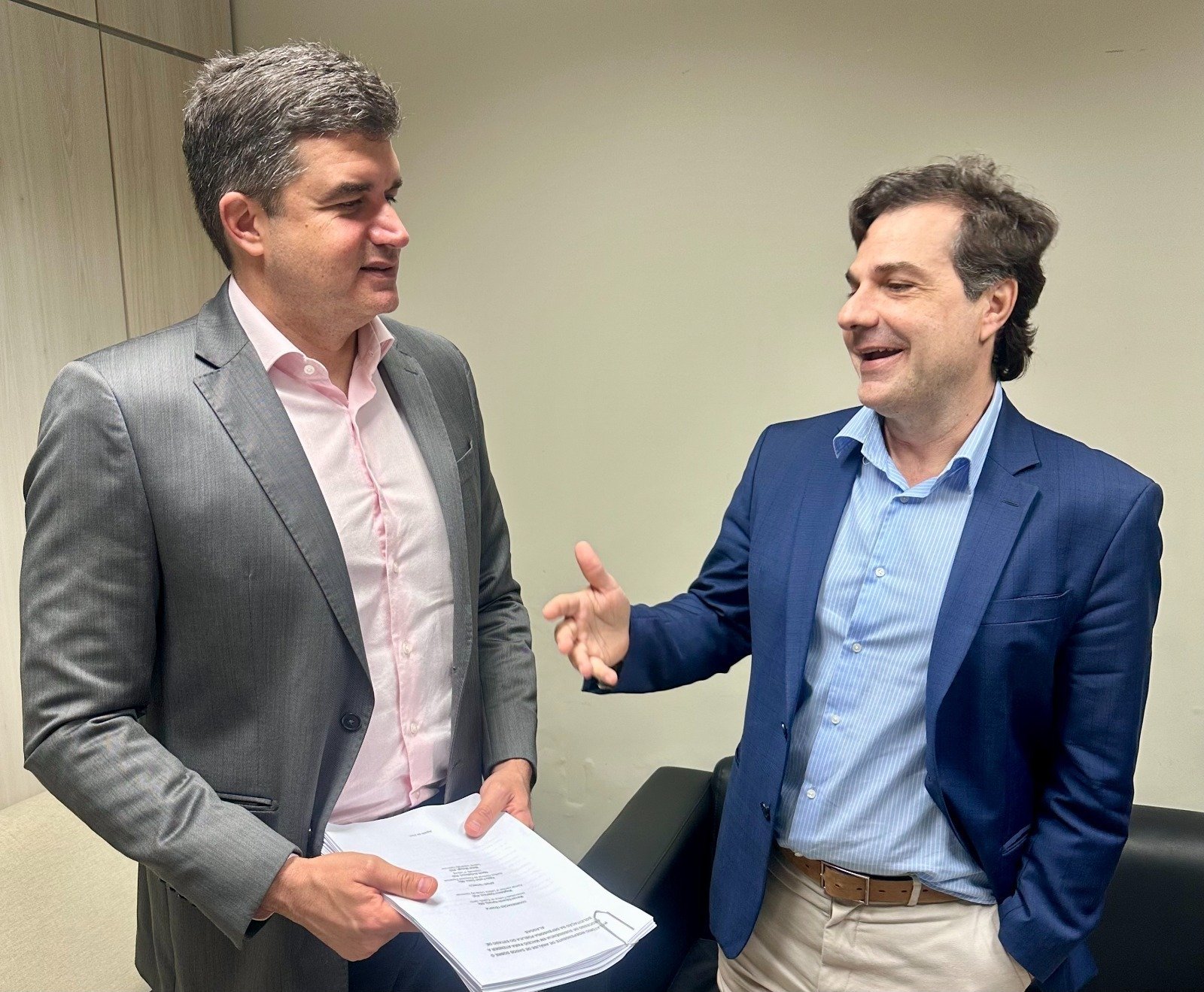 Rui Palmeira discute com Defensoria Pública isenção automática do IPTU para famílias do Minha Casa, Minha Vida