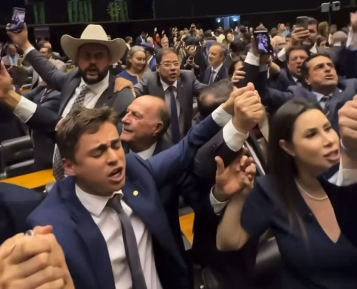 O Golpe não terminou: ele tomou conta da Câmara
