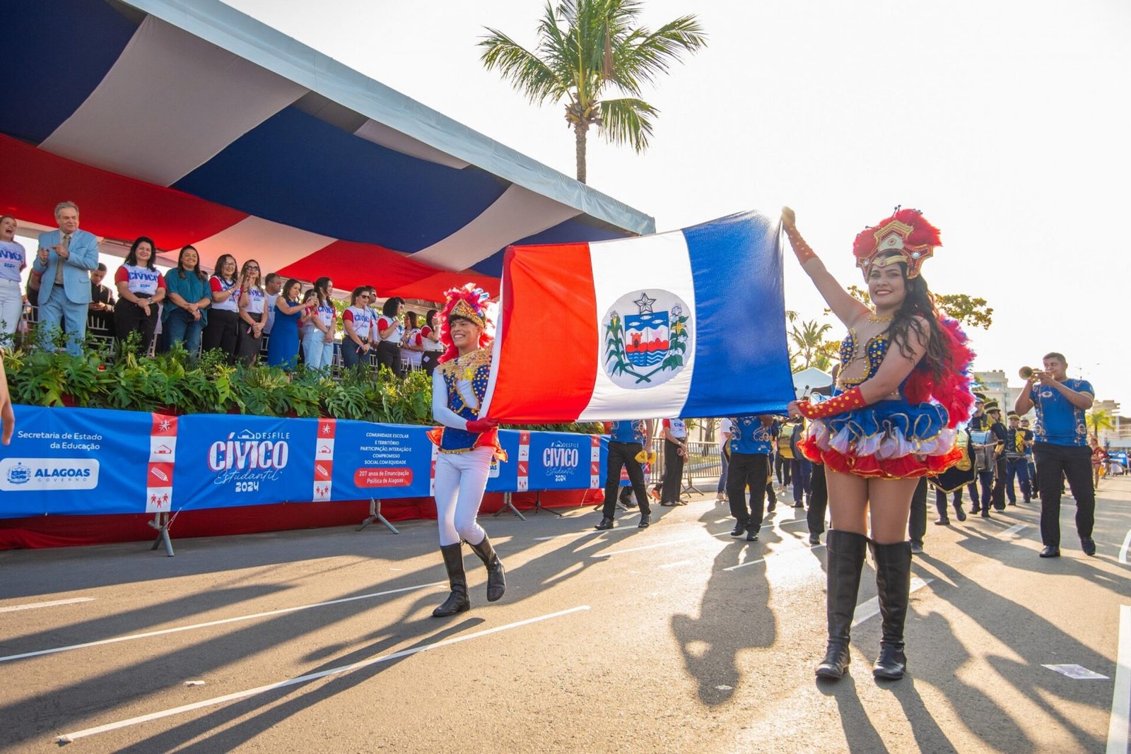 Alagoas comemora 208 anos de Emancipação Política com desfile em homenagem a Nise da Silveira