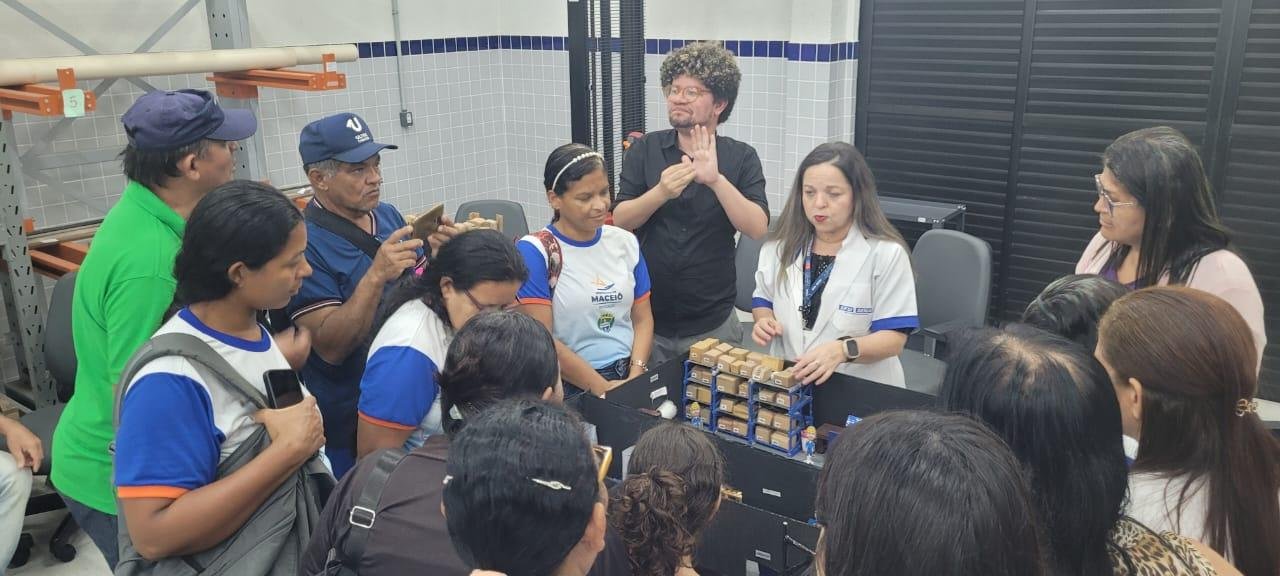 Em visitas ao SENAI, EJAI aproxima estudantes do mercado de trabalho
