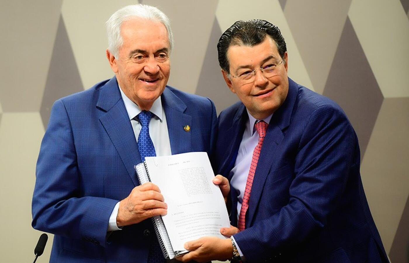 Reforma tributária: relatório do IBS segue para votação na CCJ no dia 17