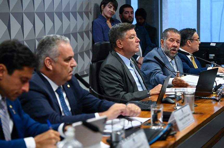 Deputados alagoanos não encontram saída na CPMI do INSS