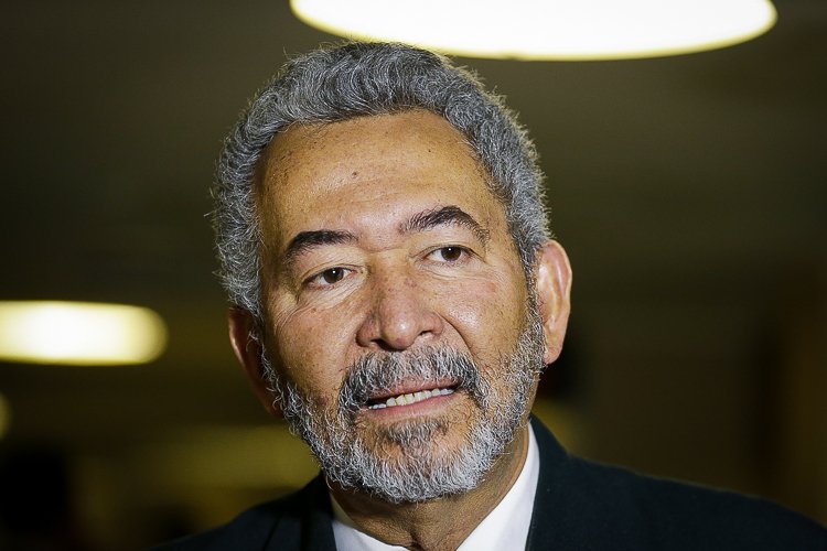 Paulão (PT) pede celeridade na regularização das terras do povo Xucuru-Kariri em Alagoas