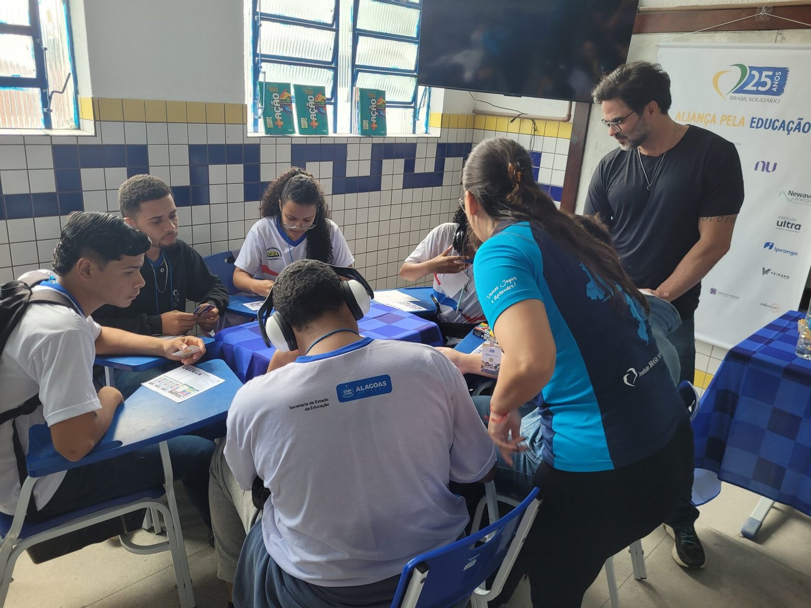 Parceria entre Seduc e Instituto Brasil Solidário reforça educação financeira nas escolas estaduais