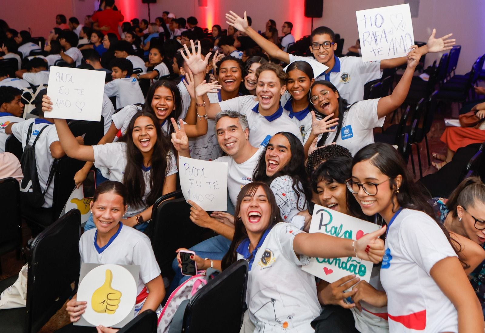 Rafael Brito impulsiona preparação de alunos da rede pública com aulões do Enem