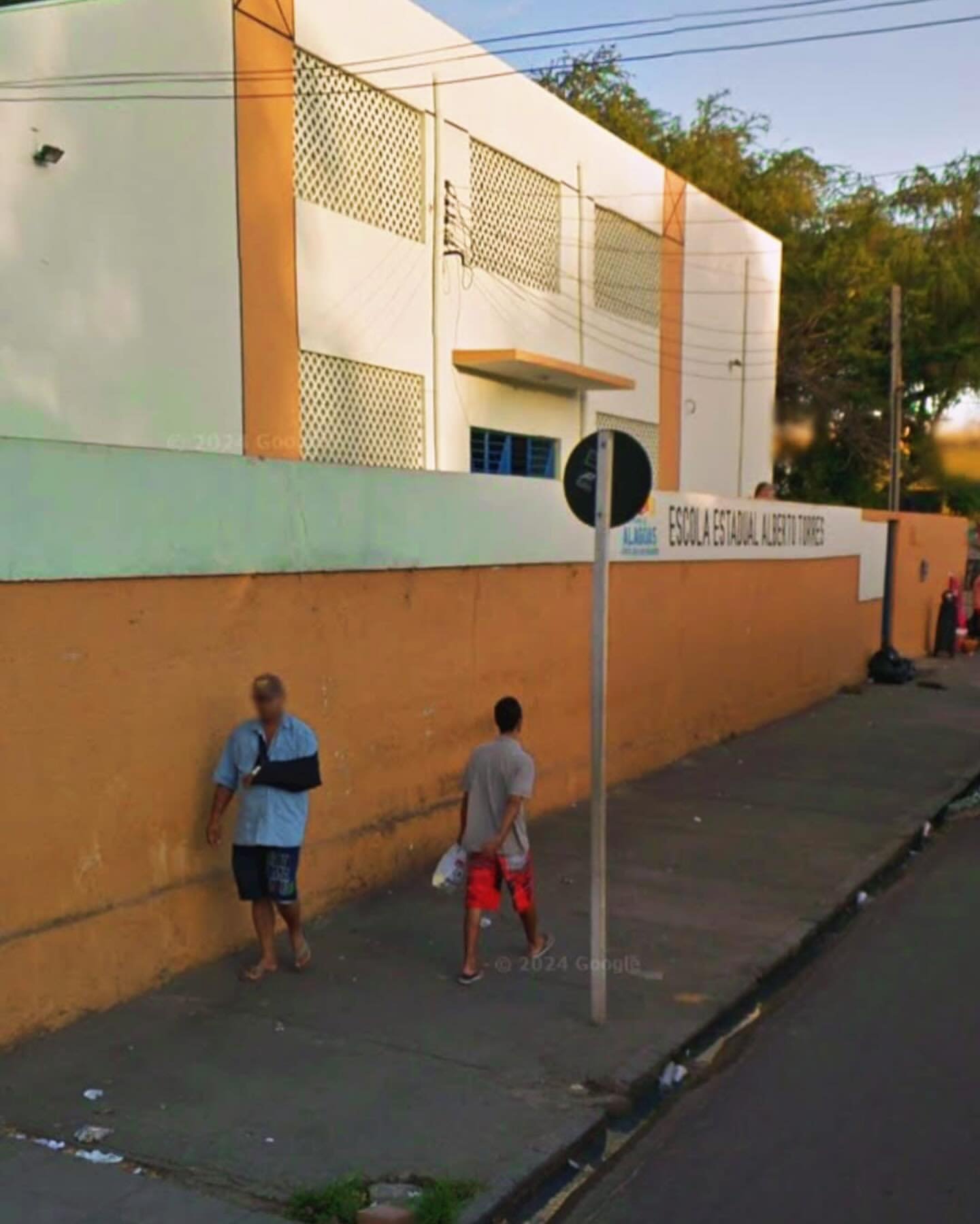 Comunidade escolar se mobiliza para discutir o futuro do Colégio Estadual Alberto Torres após impactos da Braskem