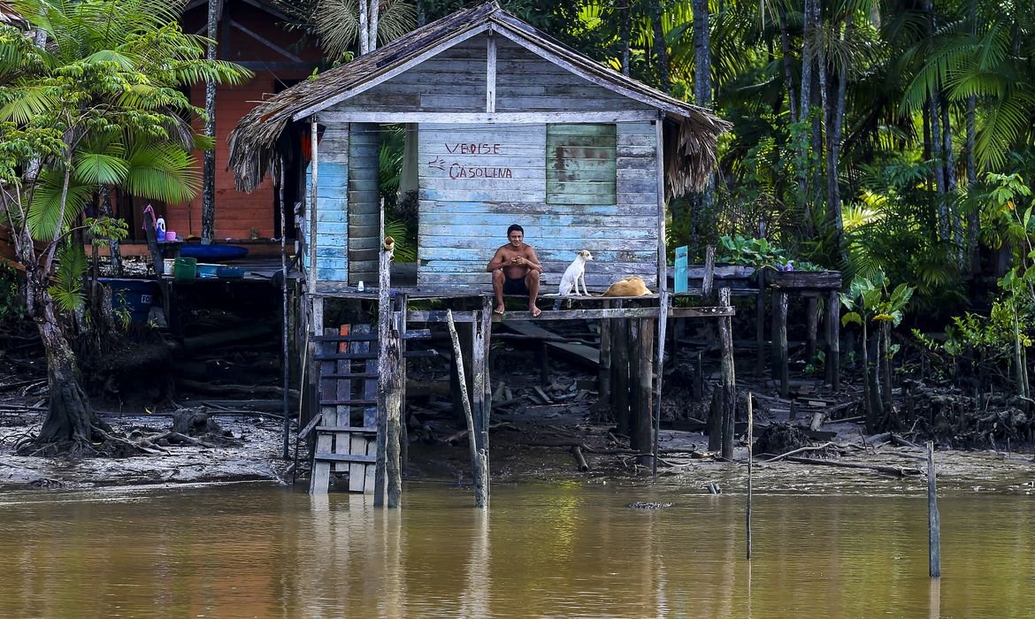 Povos da floresta devem estar no centro do debate climático, defende presidente do CNS