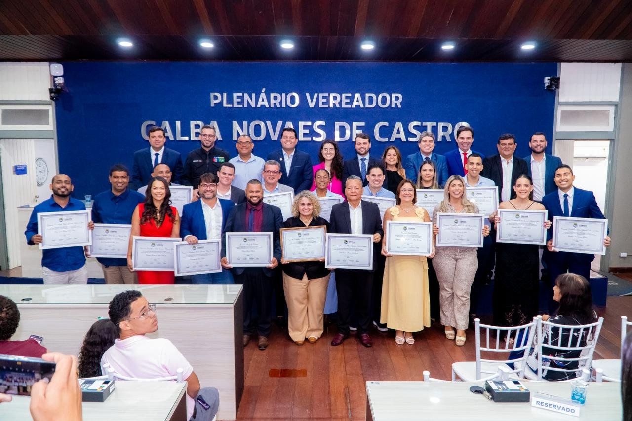 Câmara homenageia personalidades com atuação na proteção de crianças a adolescentes