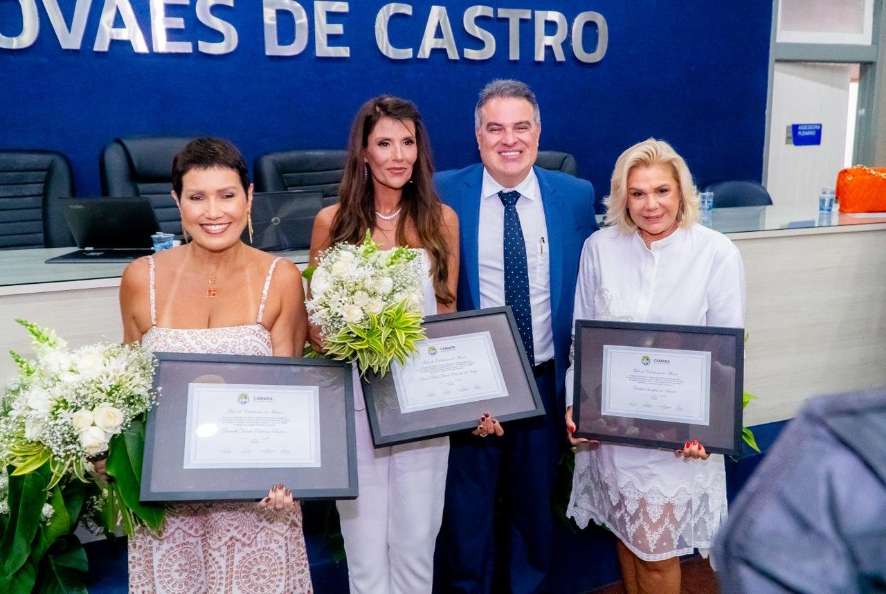 Câmara entrega título de cidadã a três empresárias por contribuição ao desenvolvimento de Maceió