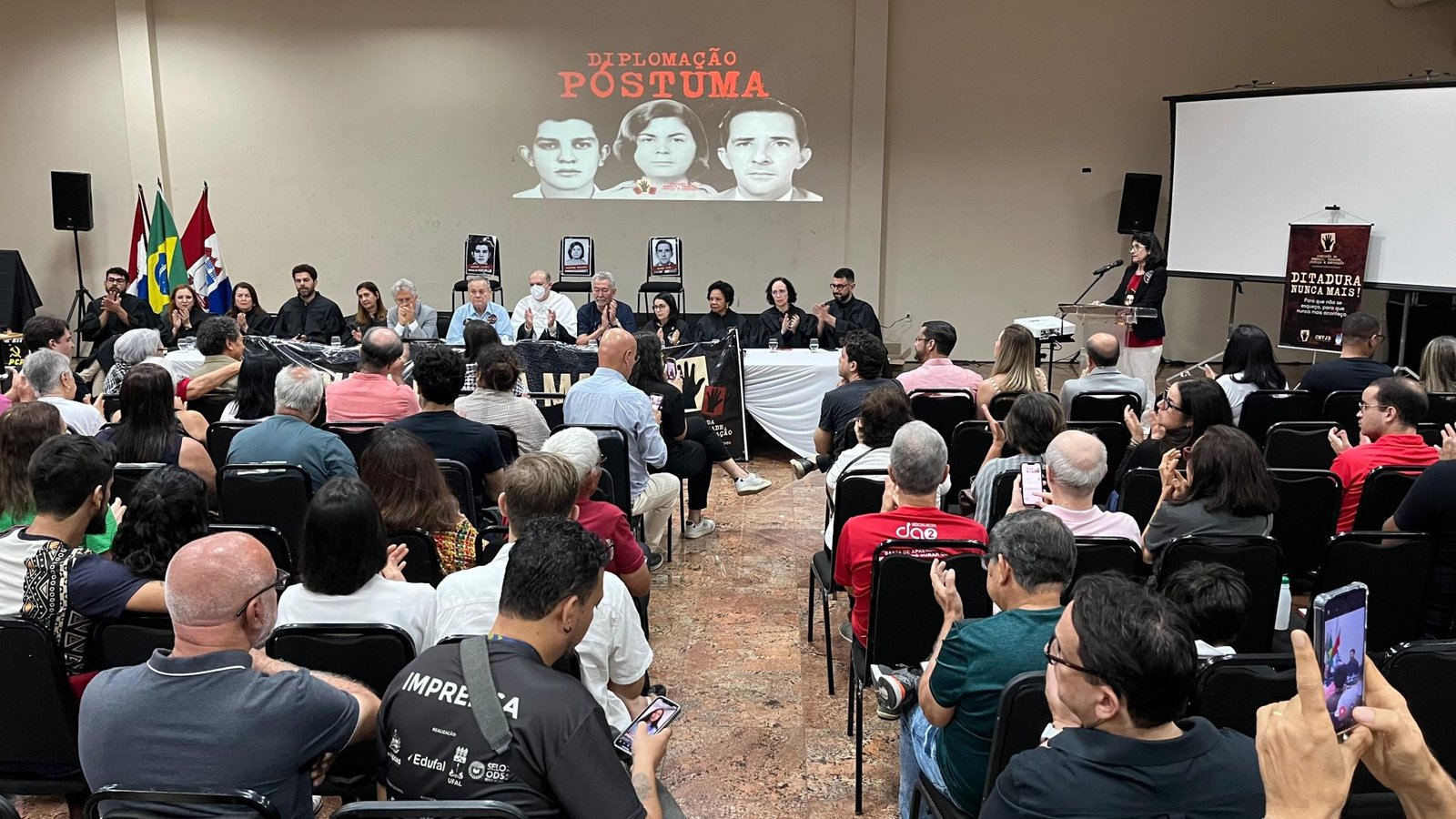 Ufal diploma postumamente estudantes mortos pela ditadura durante Bienal do Livro de Alagoas
