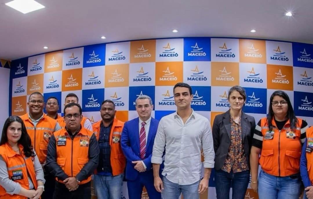 Silêncio que interessa à Braskem: defensor expõe fotos de JHC com pesquisadores independentes 