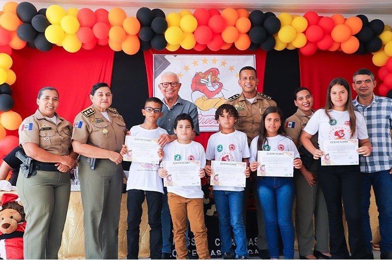 Educação e prevenção: Estrela de Alagoas comemora conclusão do PROERD