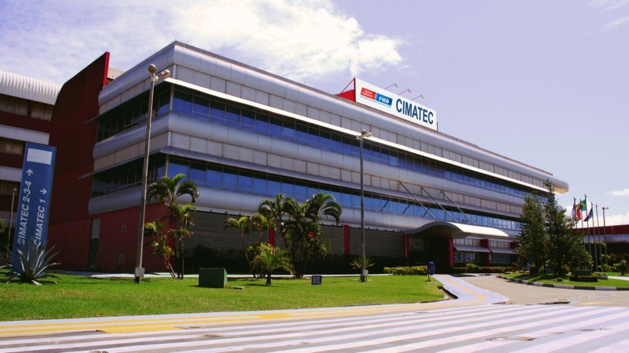 Sistema Indústria e Sebrae reúnem empresas e instituições de fomento em evento de inovação no SENAI Cimatec