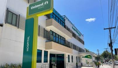 Unimed Maceió é condenada a indenizar paciente bariátrica por negar cirurgia reparadora