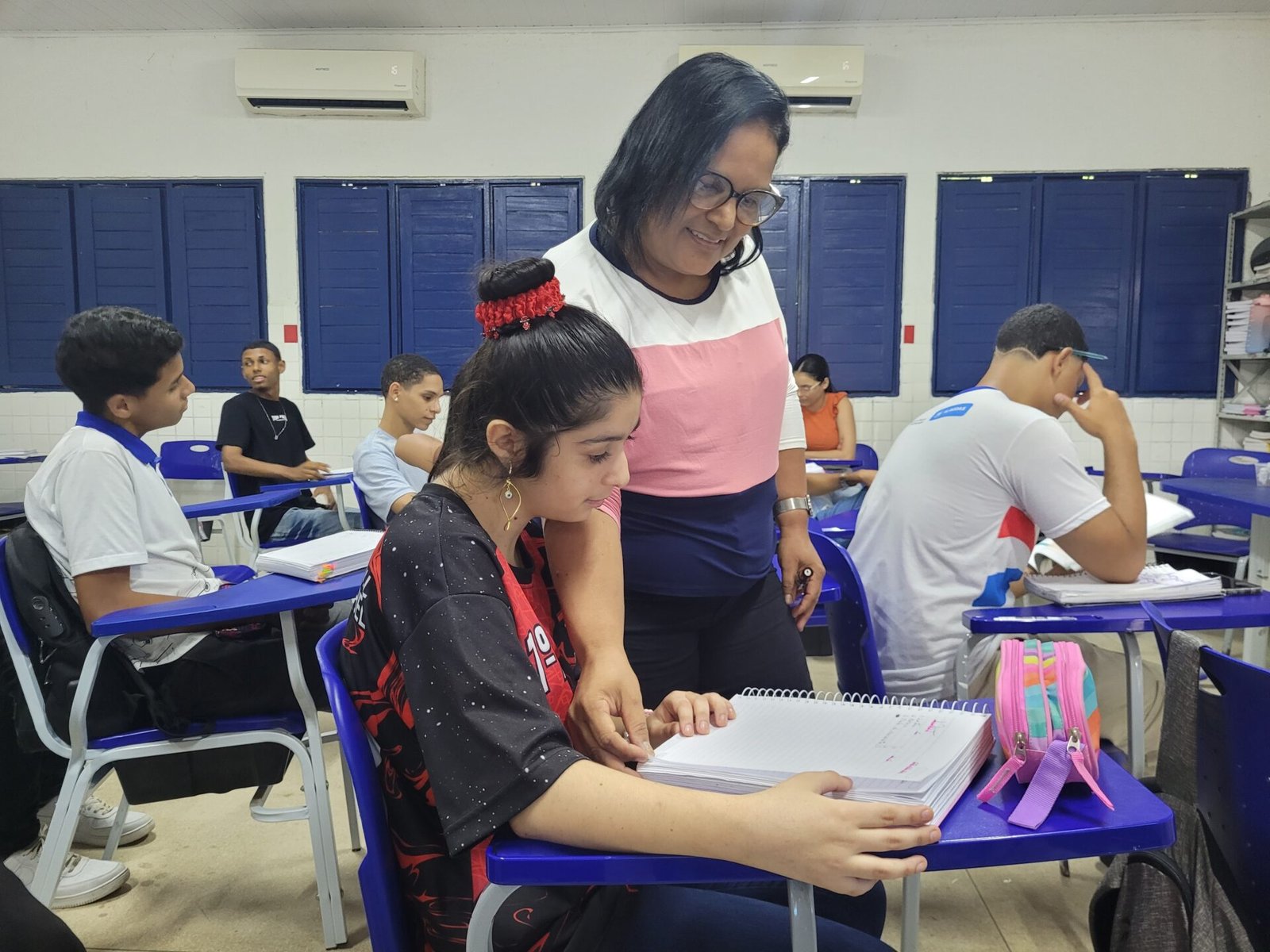 Governador Paulo Dantas anuncia pagamento de folha extra para servidores da Educação