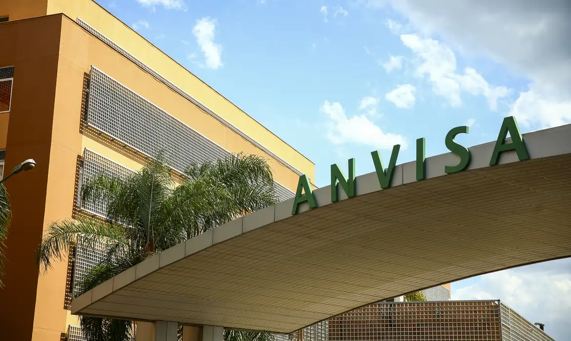Anvisa proíbe produtos à base de alulose, um tipo de adoçante; entenda