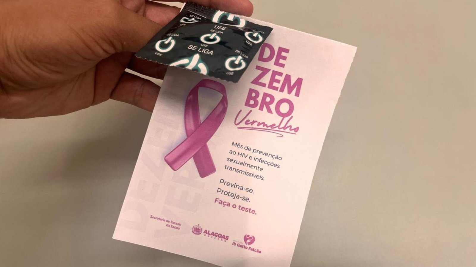 Dezembro Vermelho: médica do Hospital Dr. Ib Gatto Falcão esclarece mitos e verdades sobre o vírus HIV