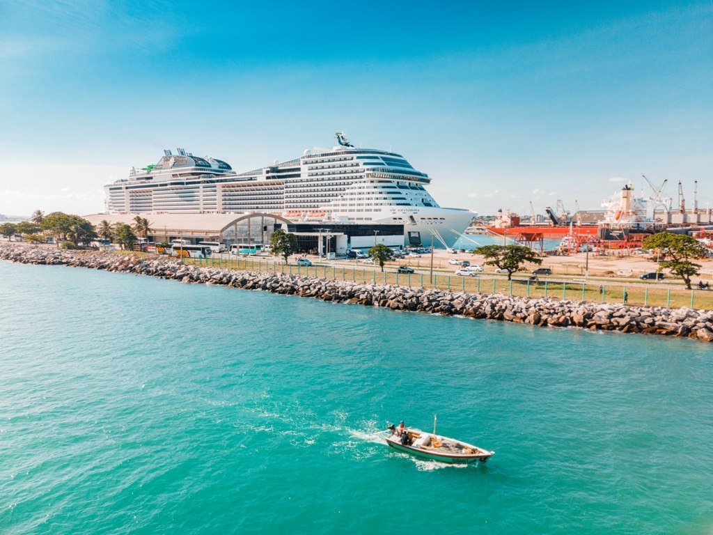 Alagoas projeta alta histórica no turismo e prevê R$ 2,8 bilhões injetados na economia na temporada 25/26