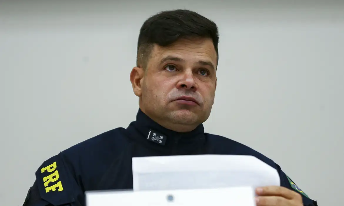 Ex-diretor da PRF Silvinei Vasques é preso no Paraguai ao tentar deixar o país