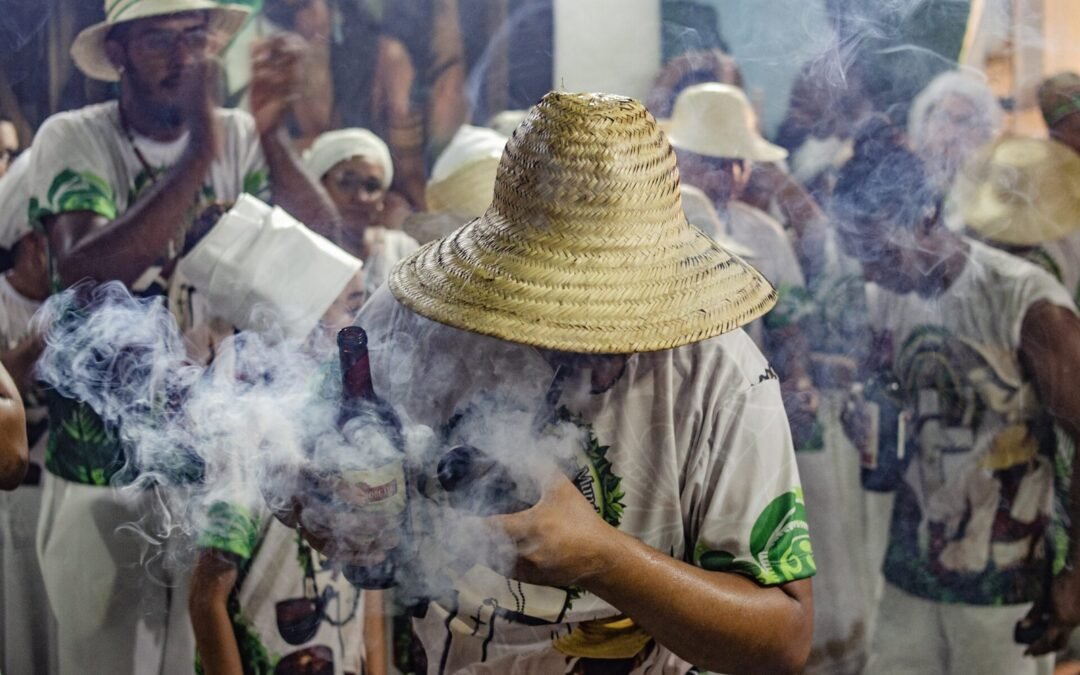 Exposição “Encruzilhada” propõe olhar sensível sobre espiritualidade afro-brasileira no Misa