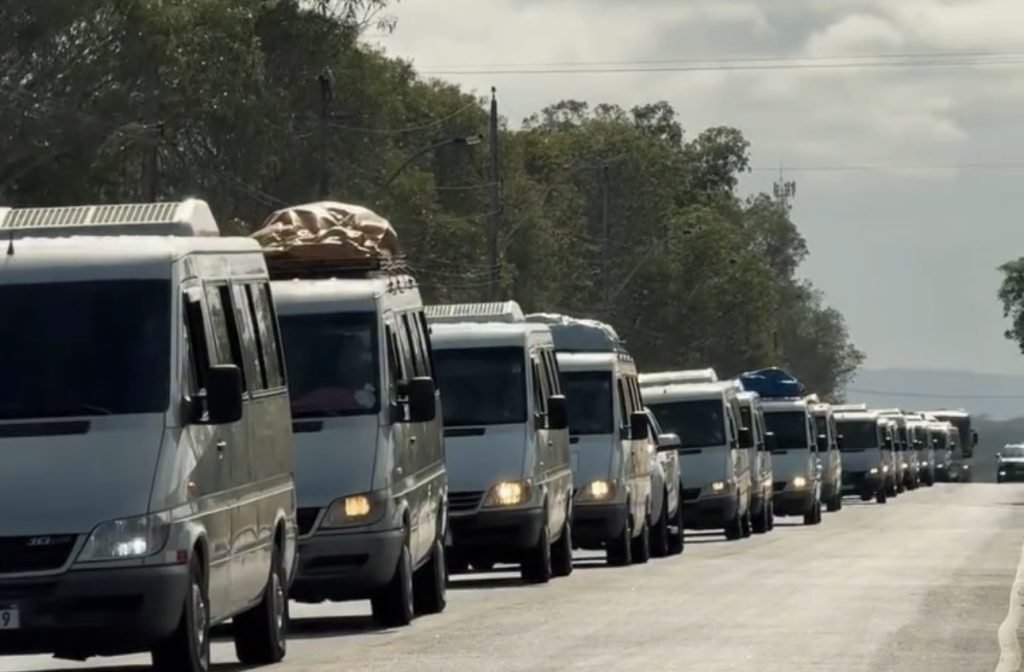 Prefeituras de Cacimbinhas e Estrela de Alagoas apoiam romeiros em viagem a Juazeiro do Padre Cícero