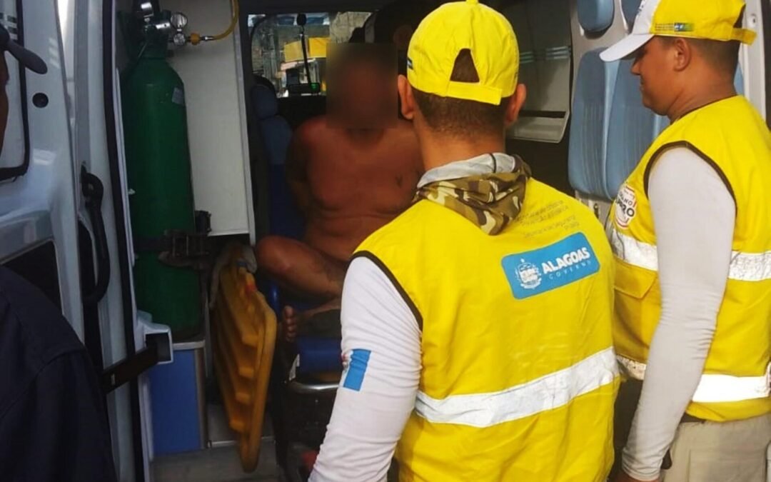 Agentes do Ronda no Bairro encaminham paciente em surto para o Hospital Portugal Ramalho