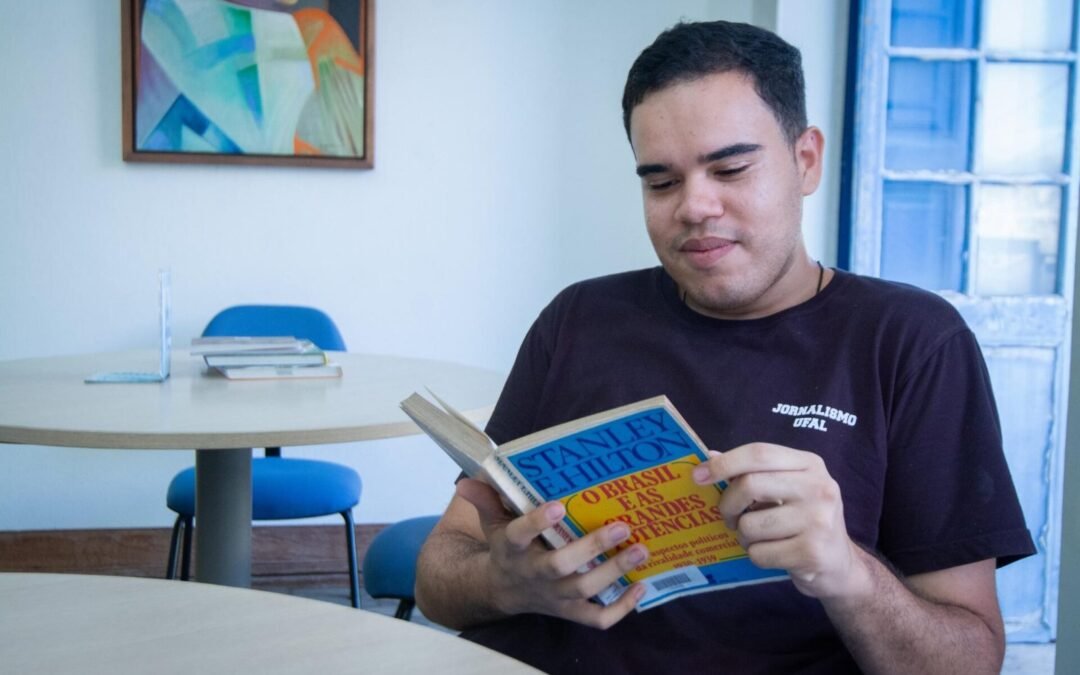 Biblioteca Pública Estadual Graciliano Ramos participa de campanha internacional de leitura