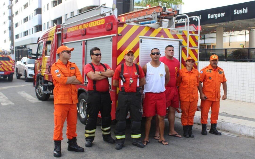 Carnaval: Corpo de Bombeiros reforça efetivo de guarda-vidas em 73%