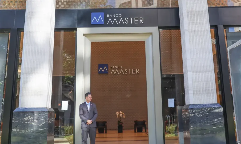PF investiga perito suspeito de vazar informações sigilosas sobre operação envolvendo Banco Master