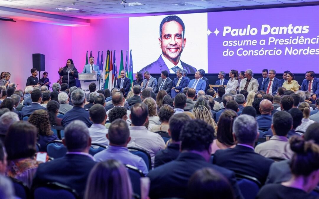 “O Brasil do futuro fala com sotaque nordestino”, diz Paulo Dantas ao assumir comando do Consórcio Nordeste