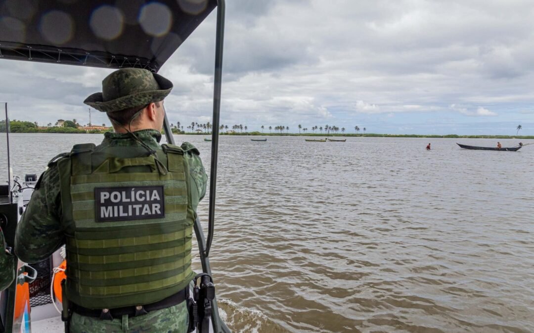 PM intensifica combate à pesca predatória na Lagoa Manguaba e apreende redes ilegais