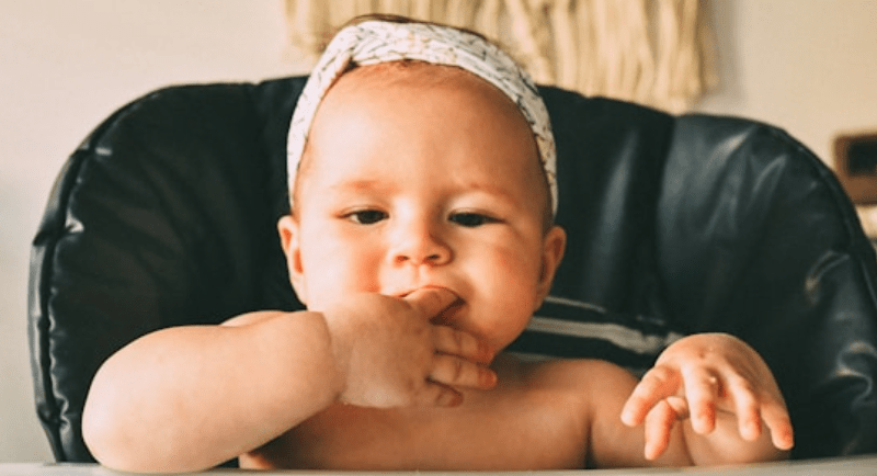 Ganho de peso acelerado em bebês eleva risco de obesidade infantil