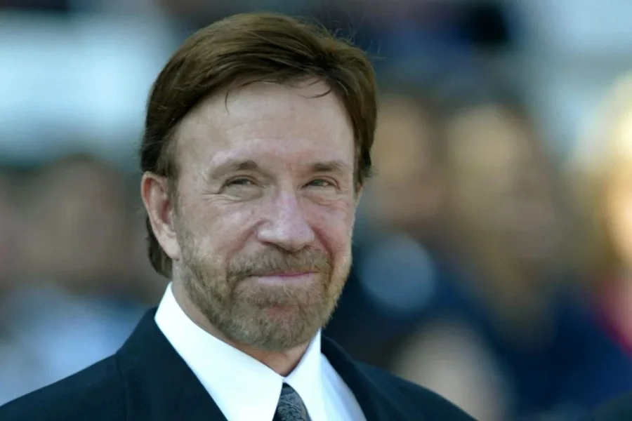 Chuck Norris morre aos 86 anos no Havaí